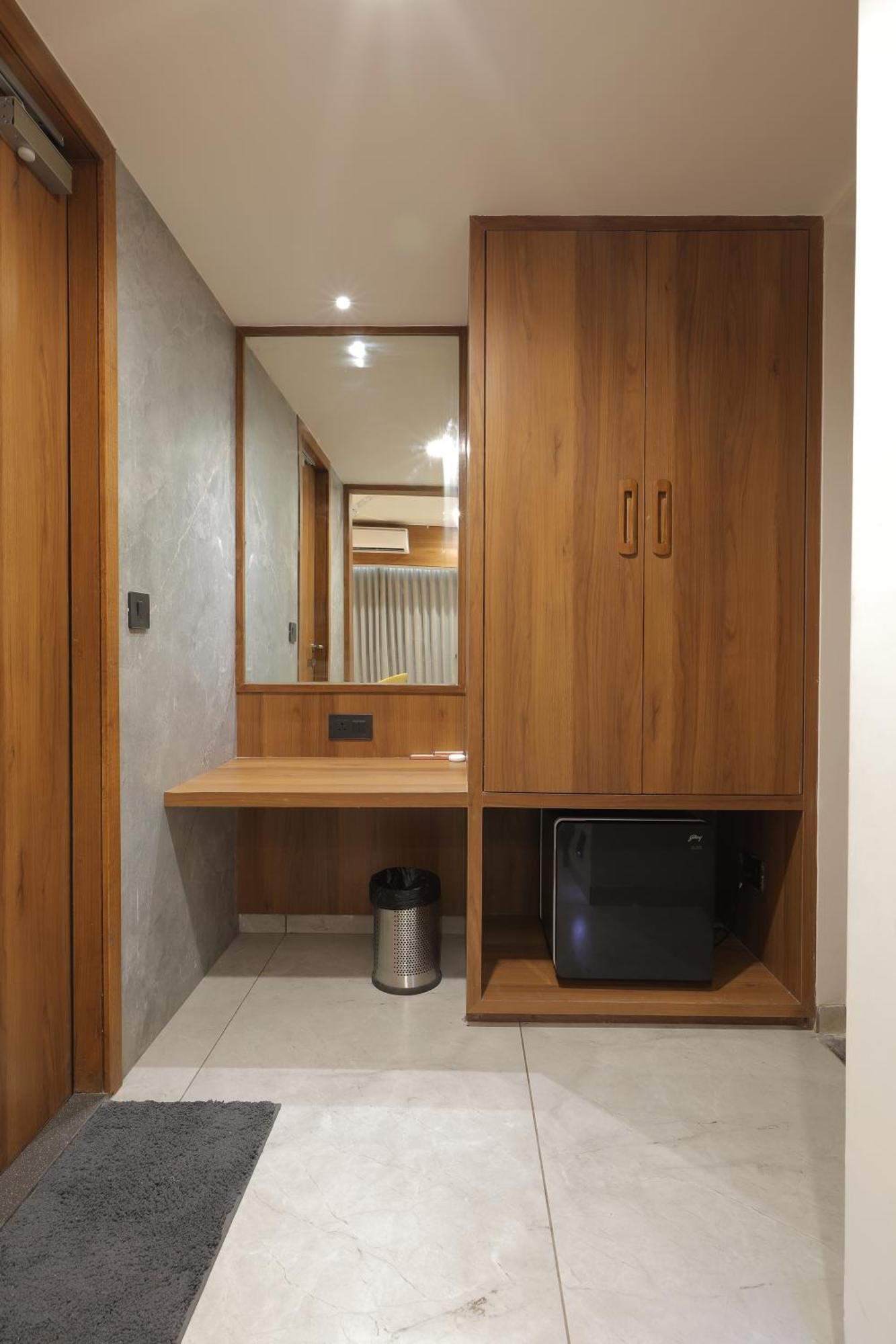 Plenteous Inn Ahmadábád Exteriér fotografie